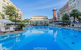 Confortáveis Studios no IL Campanario Resort ILCJR